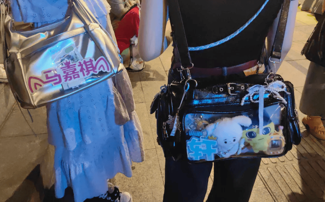 时代少年团粉丝，想要占领我家阳台