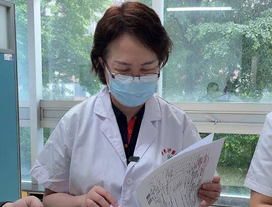 黄燕教授：血虚的人，喝这碗补血汤，补益气血，养心安神，让你睡得好了，精神足！