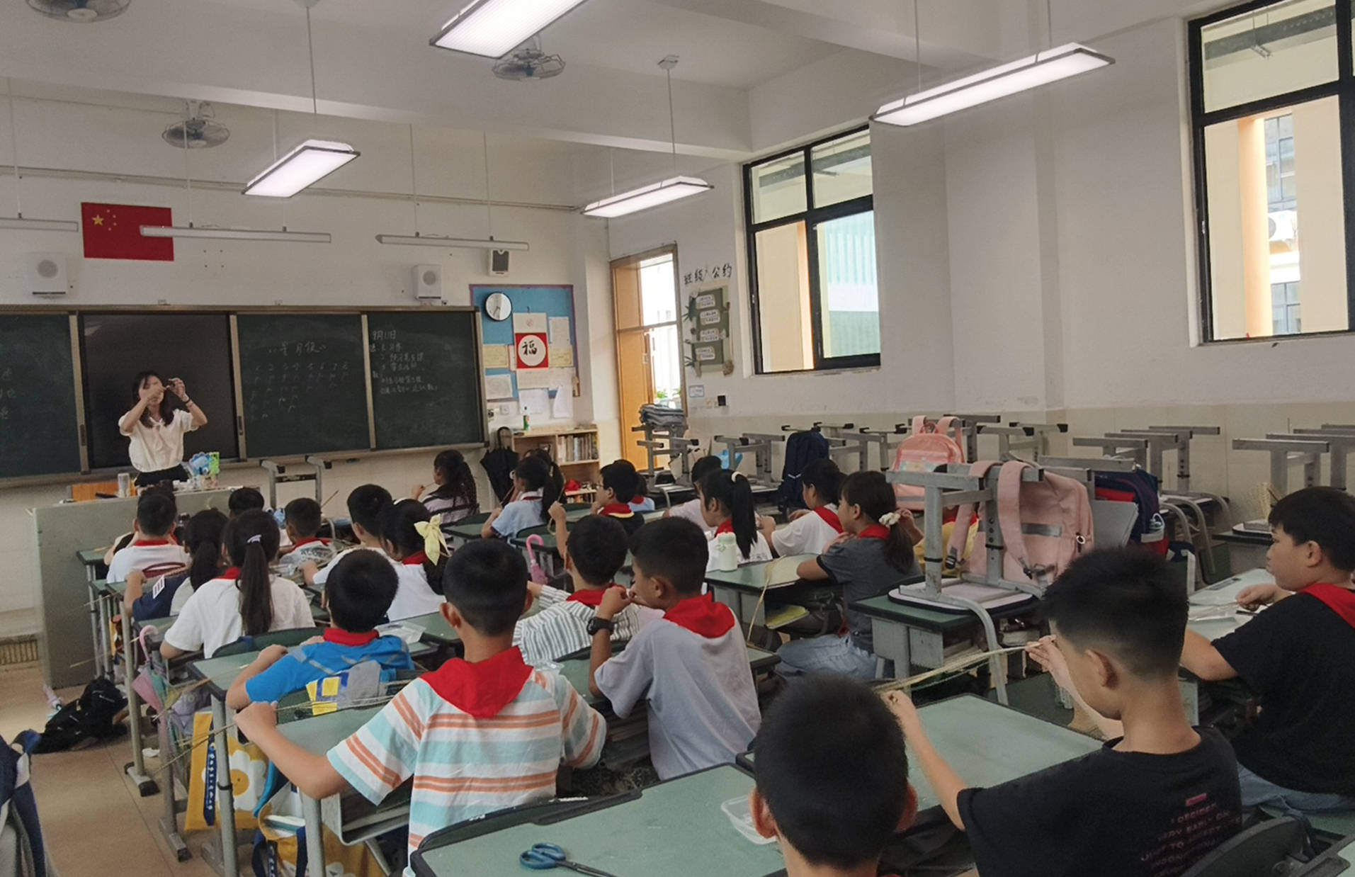 崇州二小竹编课，传承文化新起点