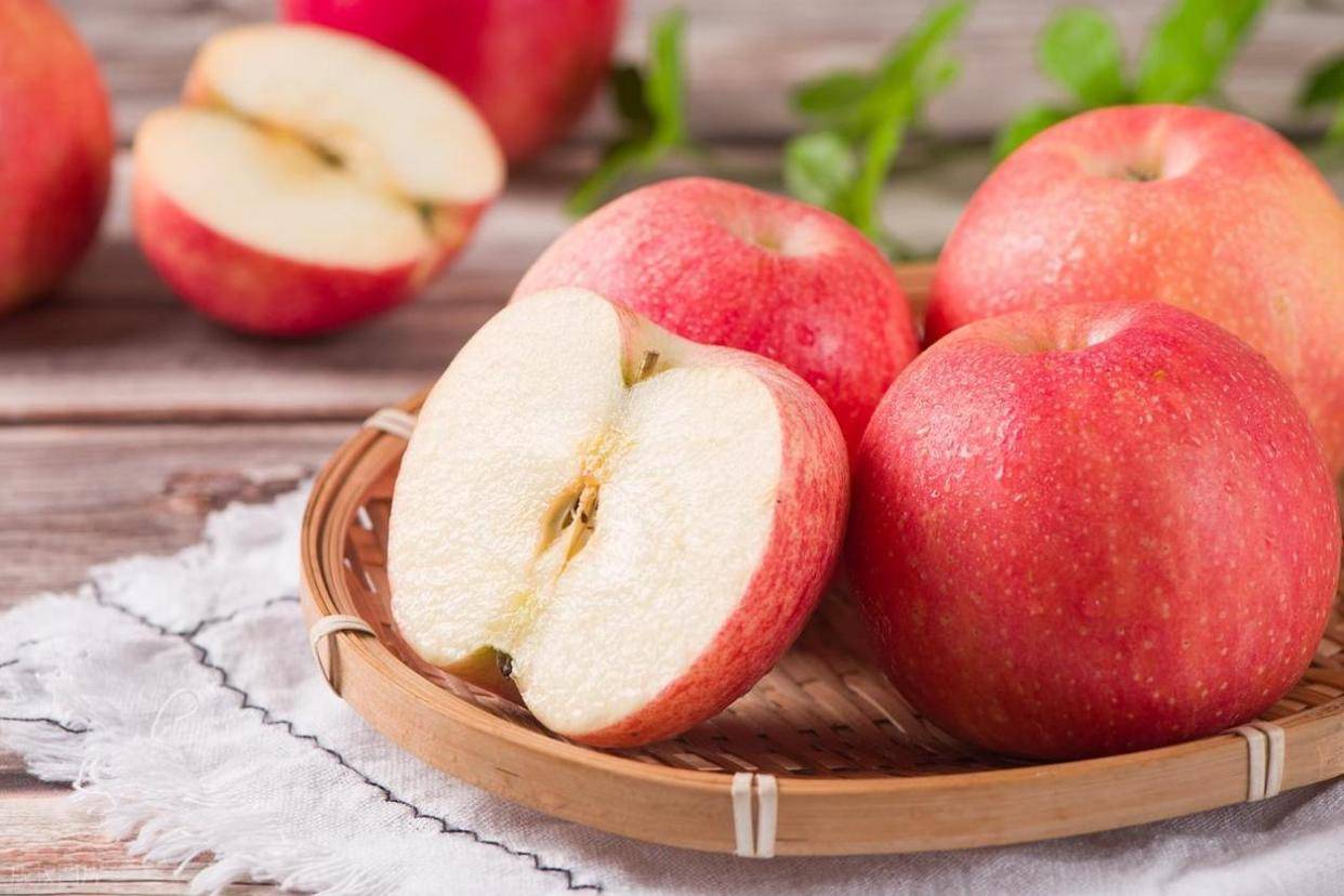 原创            苹果加它一起煮，效果很大，一润肺、二排毒、三养胃，秋冬吃养人