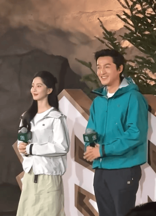 梦回《仙剑三》！胡歌与刘诗诗活动同框似兄妹重逢