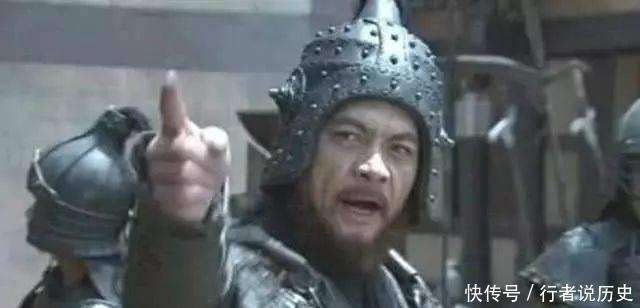 原创            此人斩杀两员大将，诸葛亮深感害怕，一老将大喝一声将其斩杀