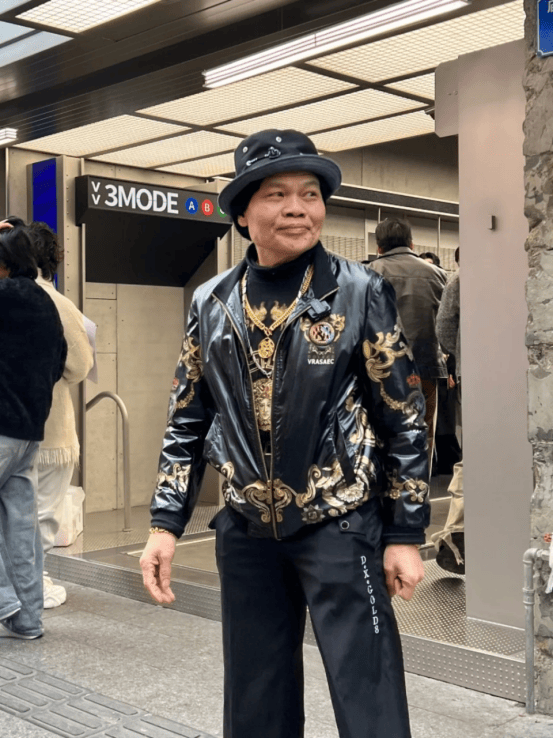 71岁香港知名男星为创业全年无休，前妻飙泪控诉曾对其家暴