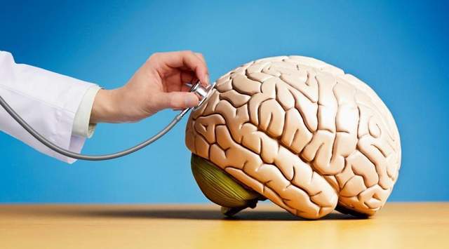 原创            60岁以后如何预防阿尔茨海默病？出现5类症状，需就医筛查