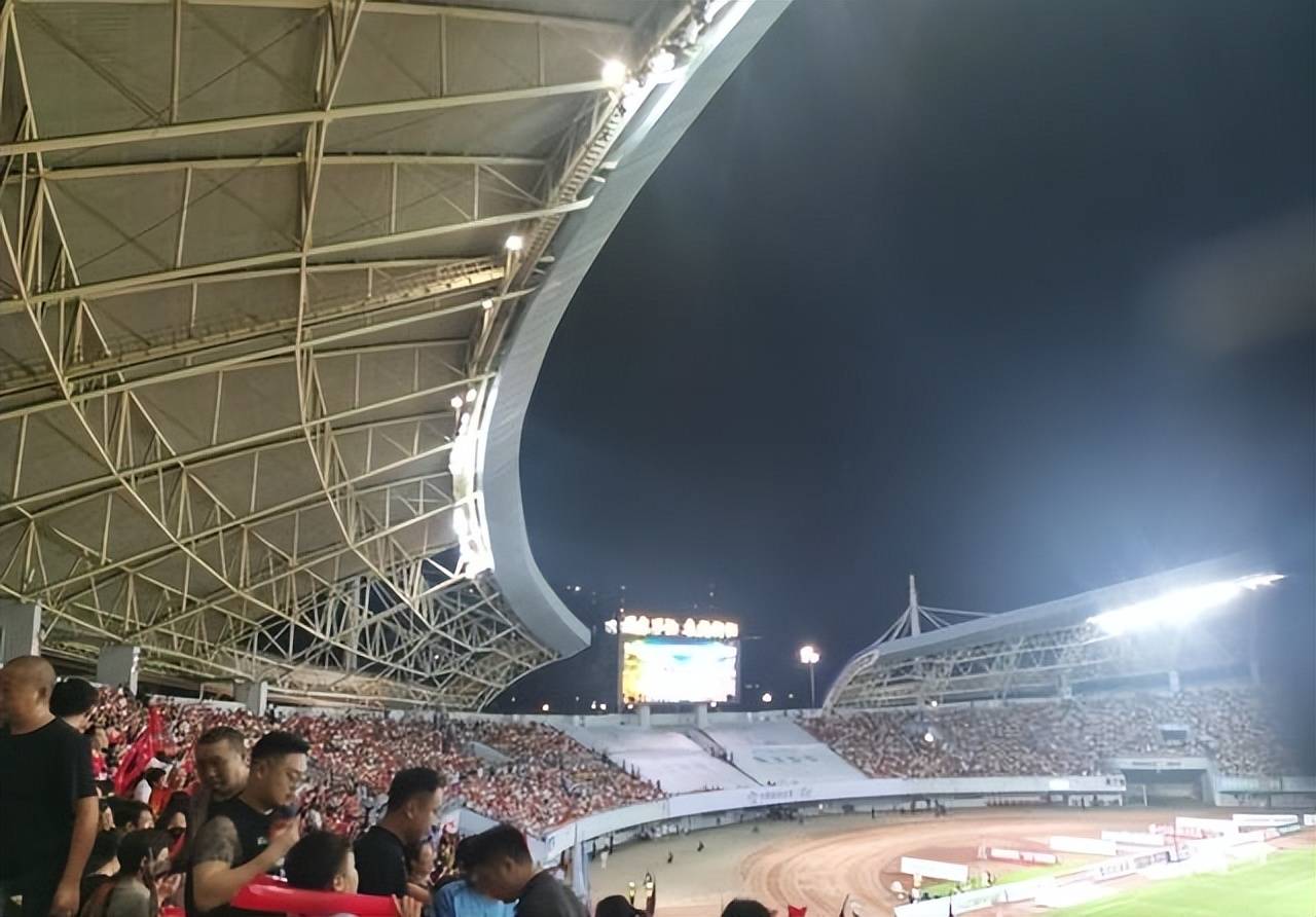 原创            湘超世界波不断，中国足球已发生质变，干掉足协的将是文旅局