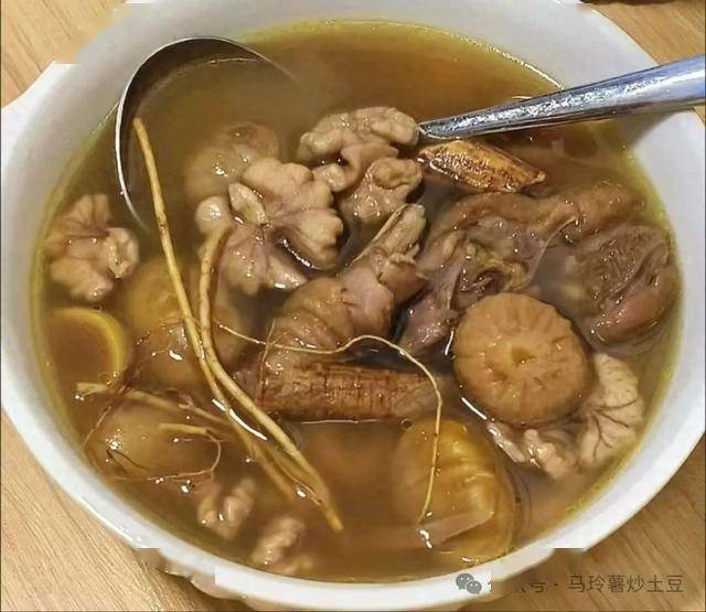 祛湿保肾、健脾化湿、益气固表、舒筋活络——请做这道汤