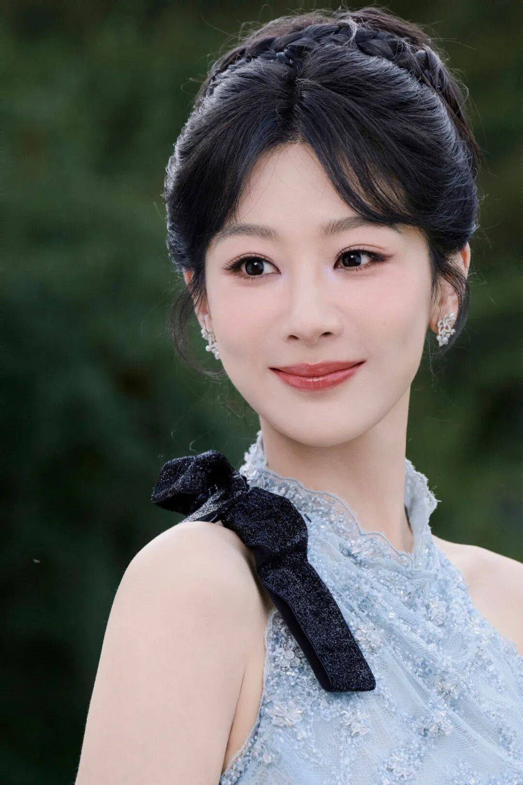 榜妹热线 ｜杨紫一直被溜？孟子义连轴转？辛芷蕾新剧确定？何与男主剧被影响？姚弛资源？