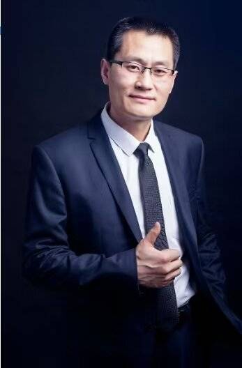 有没有治疗股骨头坏死的专家推荐？