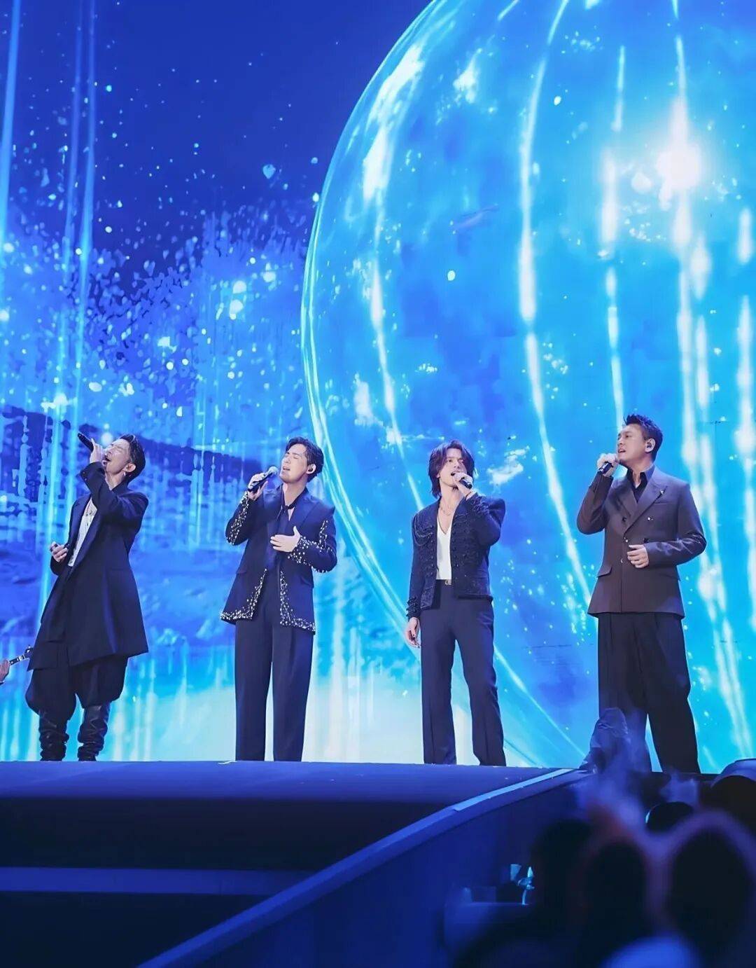 他又开始作了？！