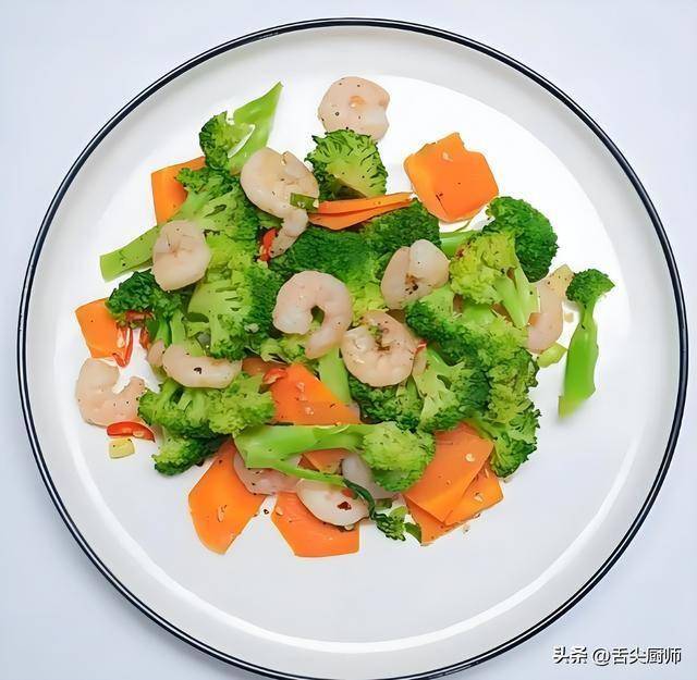 建议女人秋季常吃这4道清淡菜，养颜护肤抗衰老