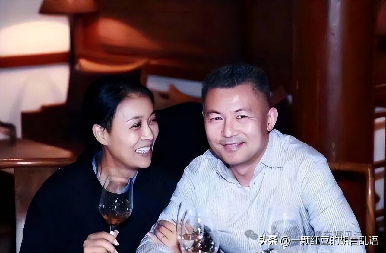 原创            国民天后婚姻亮红灯？“带老公去荒岛”竟成最大的讽刺？