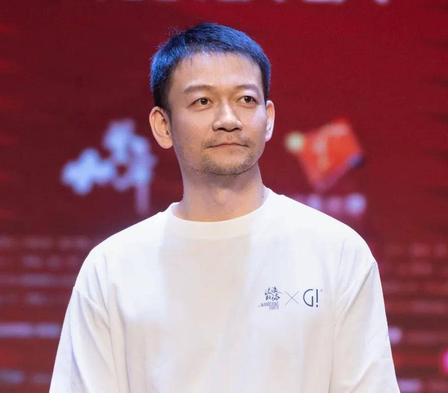 原创            《流浪地球》监制爆雷！发表不当言论嘲讽中国GDP，遭网友抵制