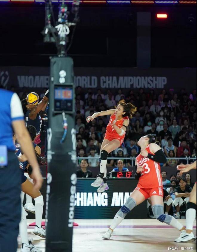 原创            中国女排3-0胜多米尼加晋级八强