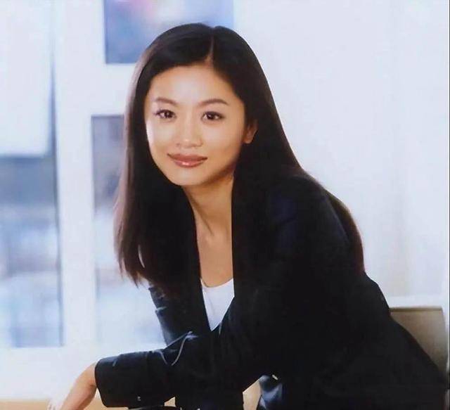 原创            顶级出身、顶级学历，她本是天选女主，却亲嘴把自己说“塌”了