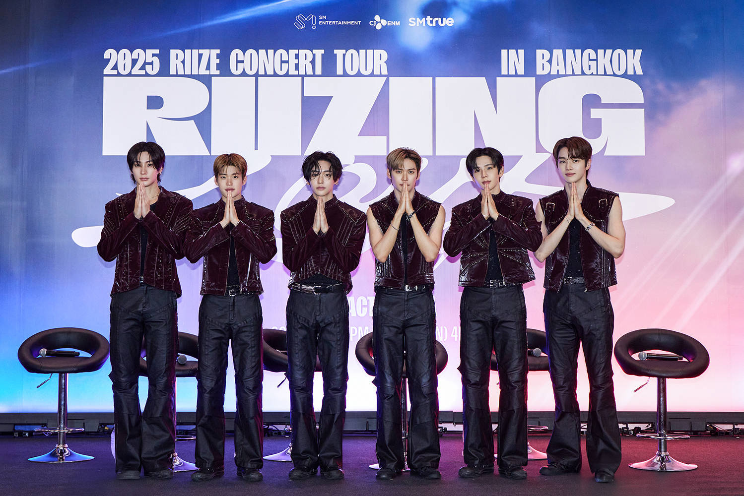 RIIZE首次世界巡演泰国曼谷演出全席售罄！与2.2万名观众相见演唱会圆满落幕！