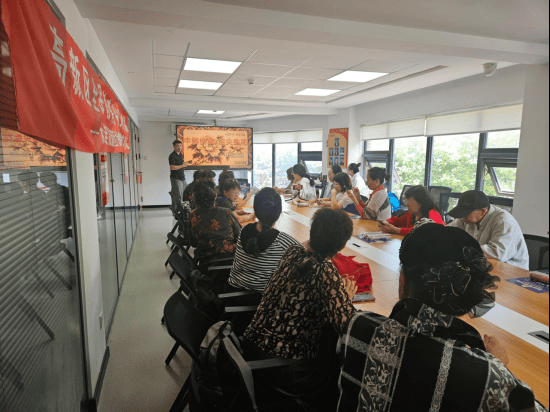 环海社区文“巧手烙丹青，非遗共传承” 烙画艺术体验活动