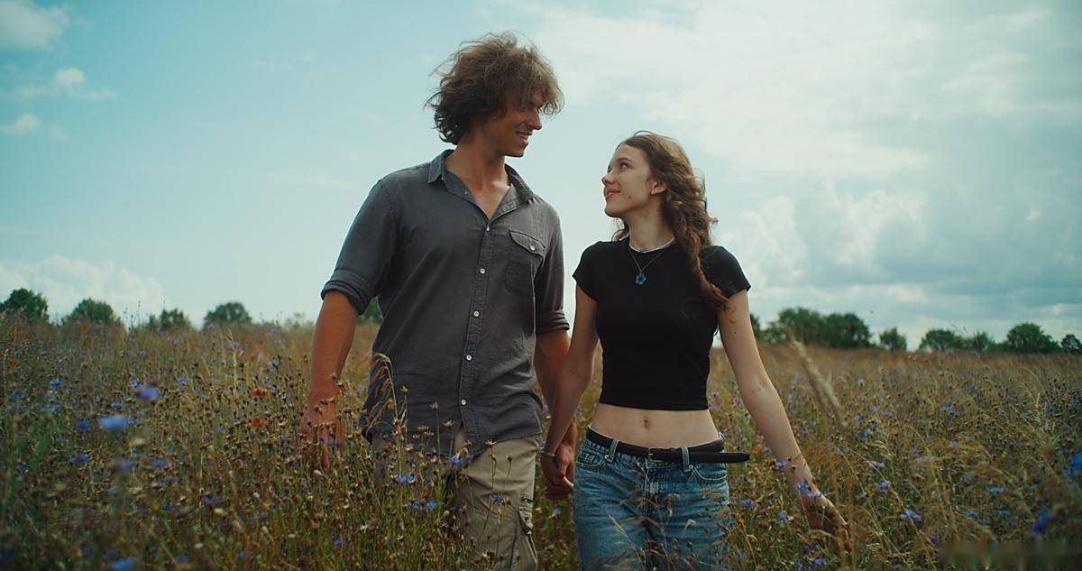 学会这种“冷亲密”法则，让男人持续上头！