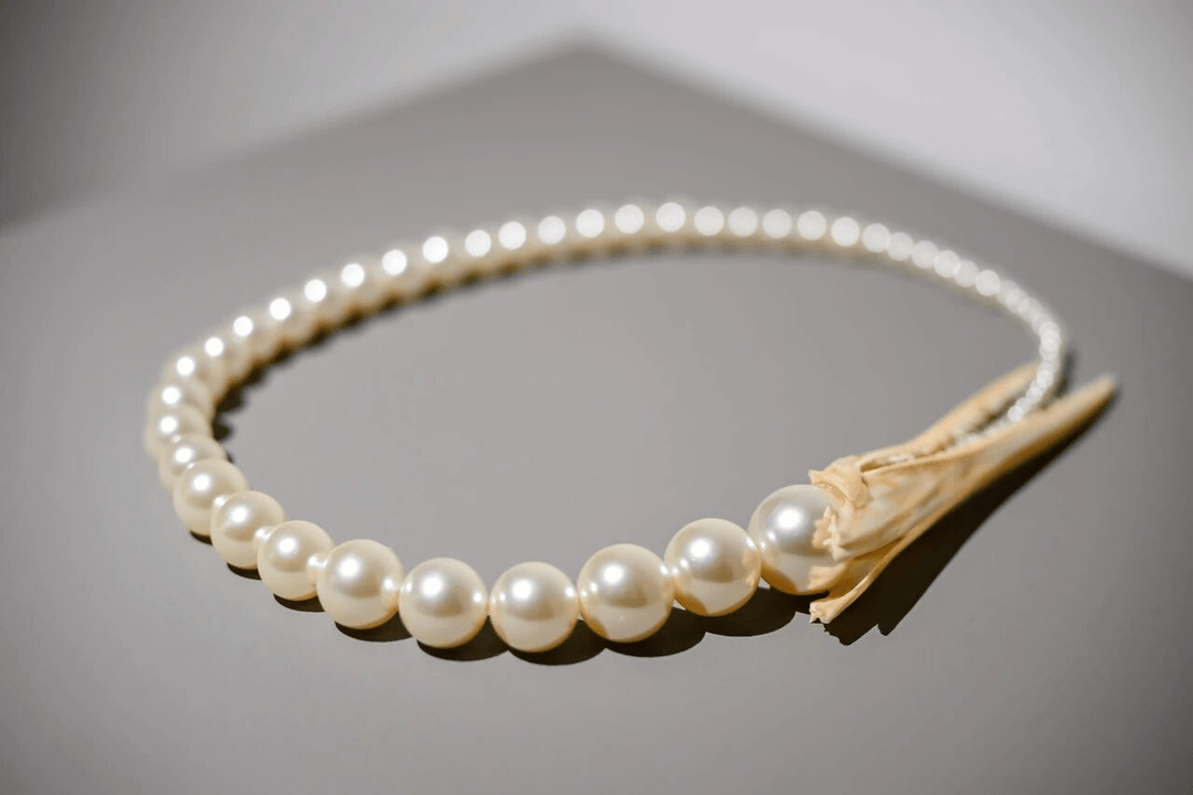 珍珠缀鱼骨、声景造夏夜！“衔尾蛇之歌”上海开展，聚焦中西女性艺术力量