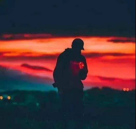 一个男人，频繁对你做以下事情，不是发自内心的爱你，而是在利用你