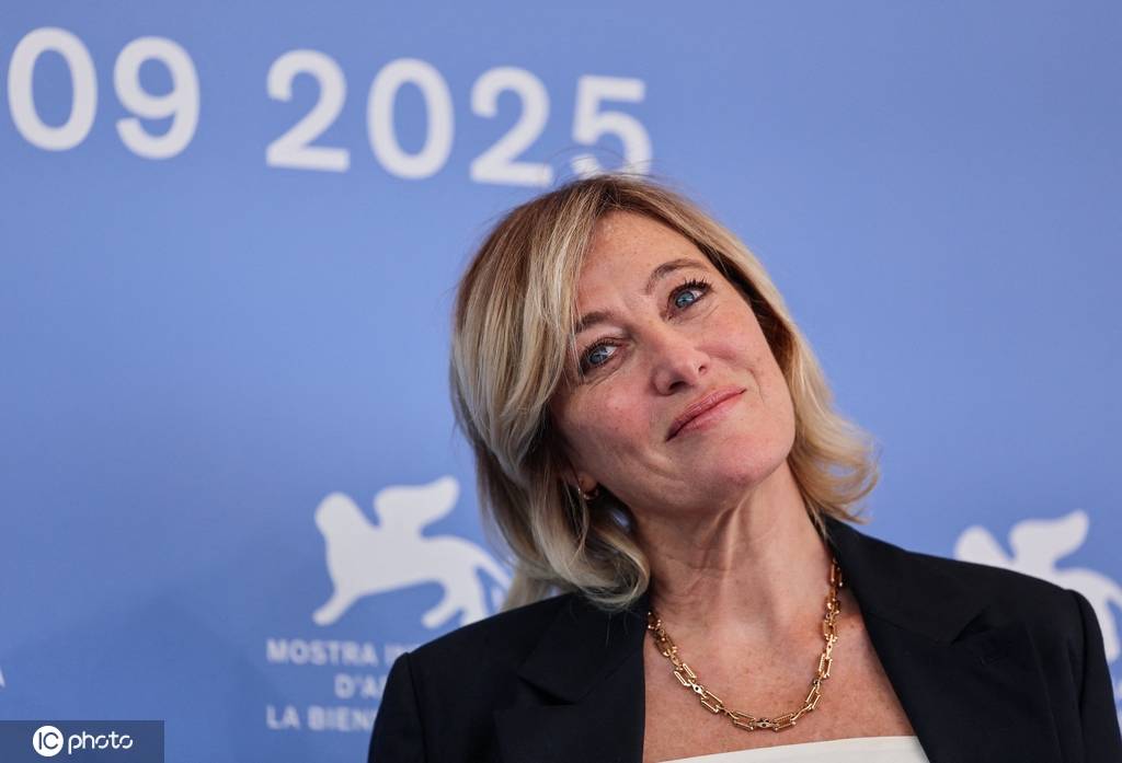 第82届威尼斯电影节《杜塞》Photocall：瓦莱丽亚·布鲁尼·泰德斯基