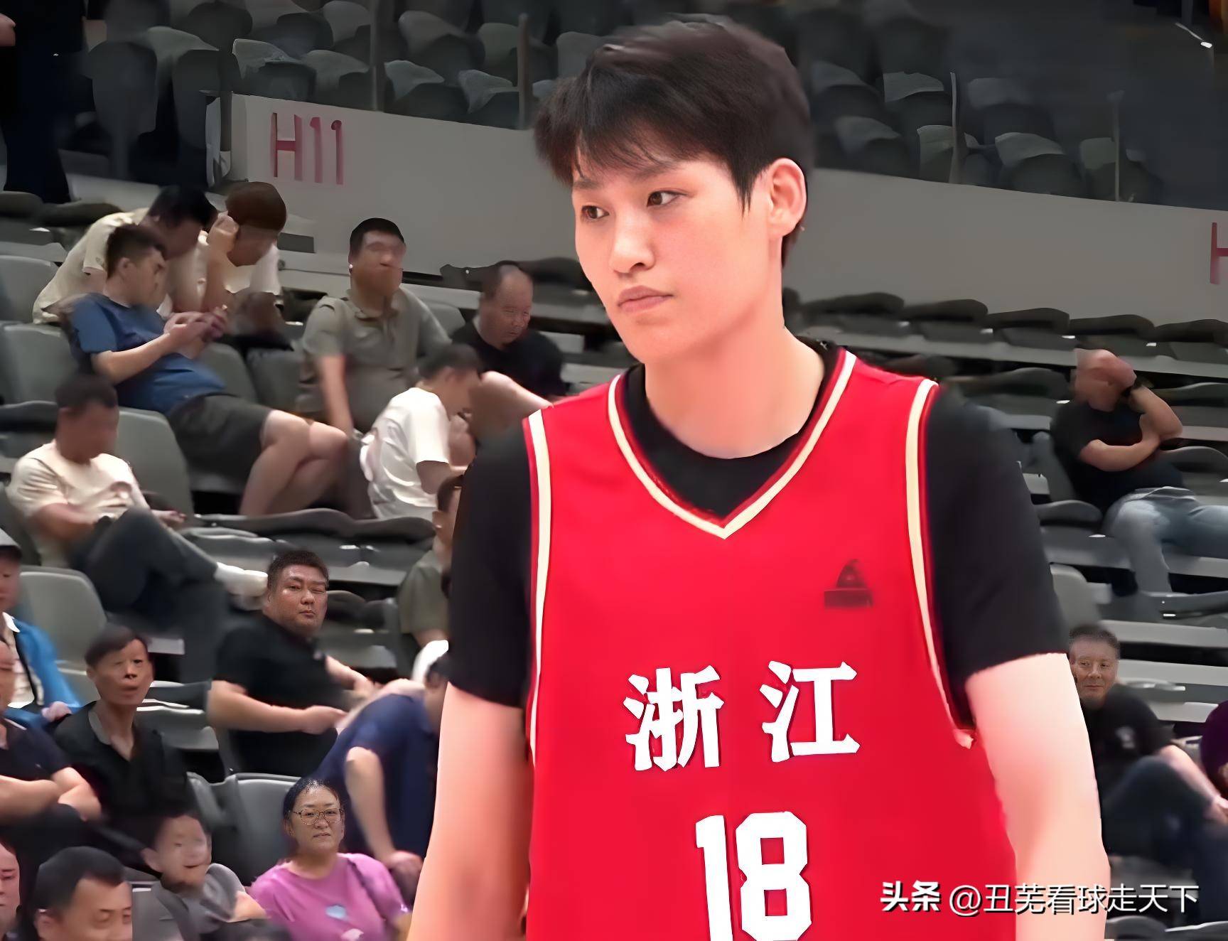 原创            余佳锦大战刘禹彤，沪浙激战场面火爆，上演逆转好戏