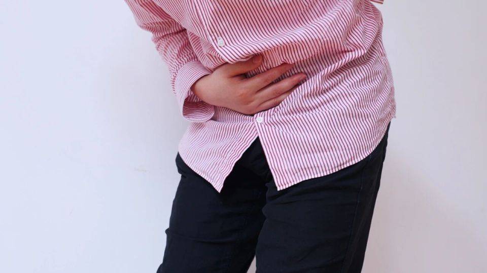 原创            腹痛腹胀腹内肿块，4个癌症对应的腹部表现，劝您早些了解