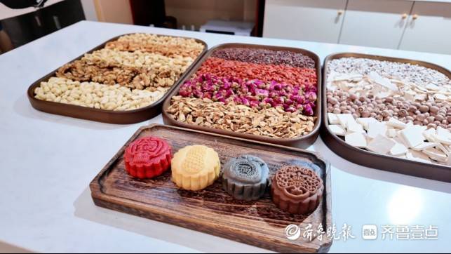 中秋“吃饼”也养生！日照港口医院推出药膳月饼，健康与美味兼得