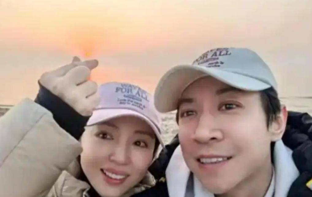 原创            董璇张维伊看似冤家，实则早布好棋局，溜网友一套一套的！