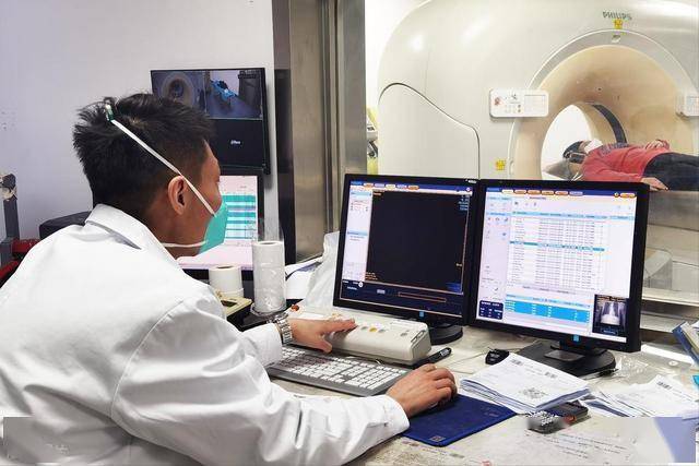 医生调查发现：坚持散步的肺病患者，用不了多久，身体或有3变化