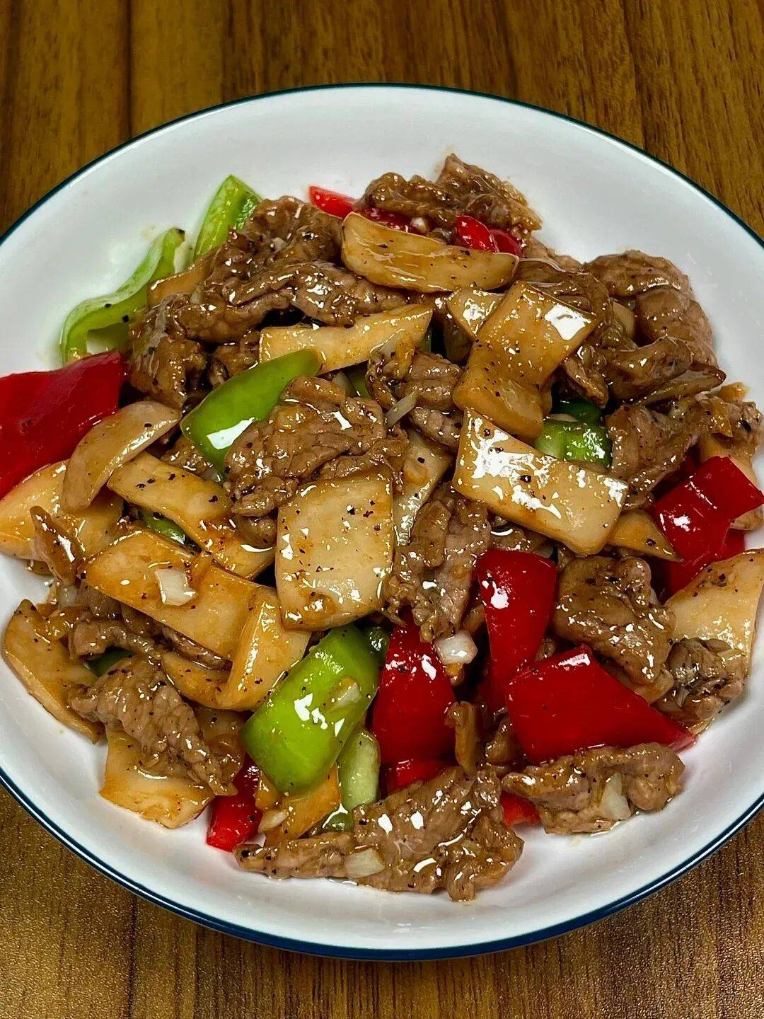 原创            立秋过后，这肉再贵也要吃，一补脾阳、二益气血、三强免疫，进入8月中旬，尤其老人小孩要多吃