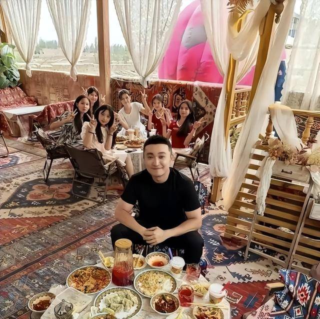 原创            离婚后只字不提尼格买提，过去3年后，才发现他们不是一路人