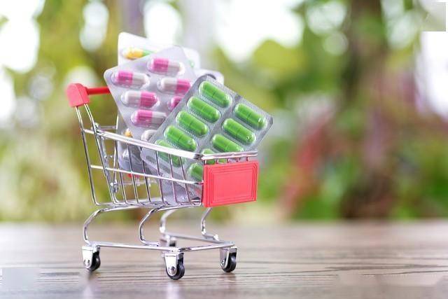 肿瘤科常用的10个口服抗癌药：精准靶向，规范使用是关键