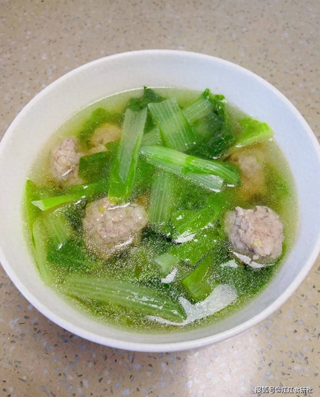 原创            一养肝，二排毒，三润肺，处暑后多吃这菜，随手一炒，真是鲜脆！