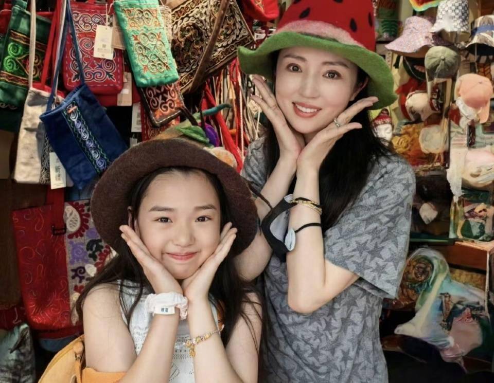 原创            倪萍说董璇若顾虑女儿就不该结婚，网友：单亲妈妈也要追求幸福！