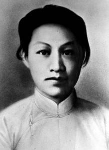 能替奶奶看这盛世，我很荣幸