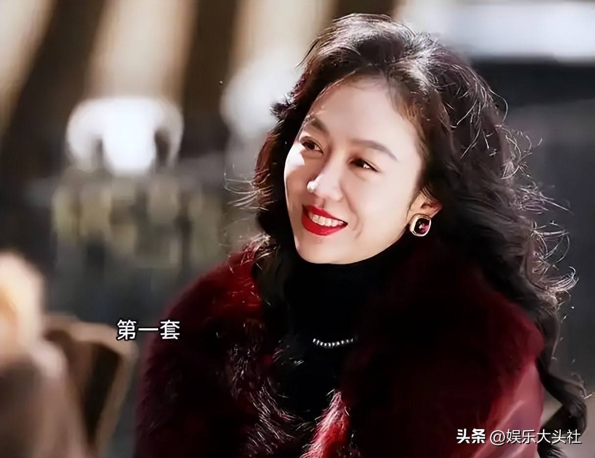 原创            刚红就露馅了？50岁李乃文装可爱惹老总不耐烦，评论区清一色恶评