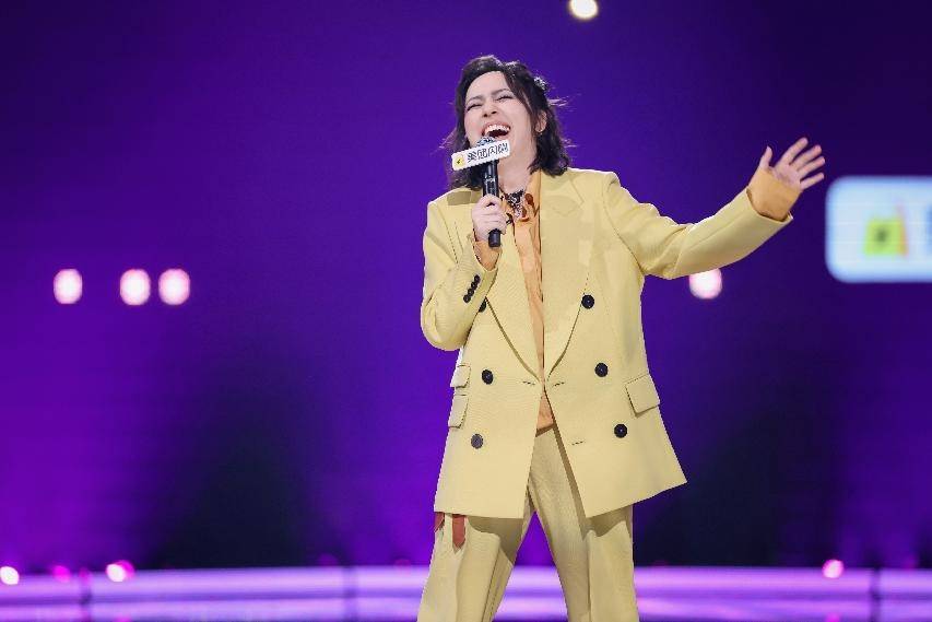 原创            何广智夺冠，为这个脱口秀的夏天画下完美句号