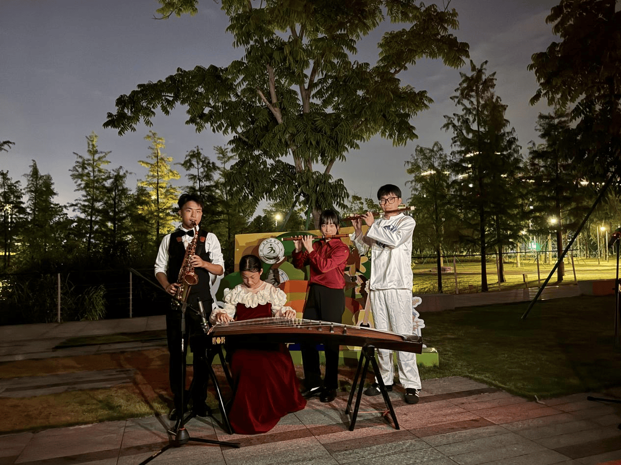 “星耀四明”艺术展演进社区