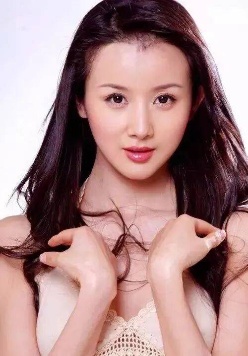 原创            孙菲菲官宣离婚！曾被霸凌群殴，为挽救婚姻做过亲子鉴定