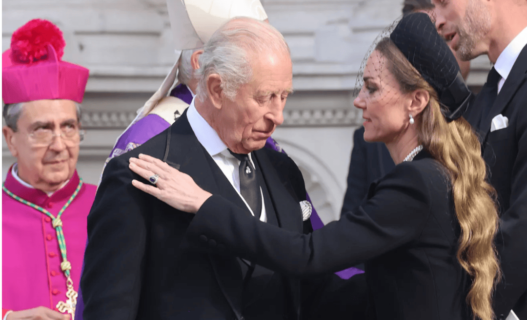 凯特查尔斯温柔相拥！为爱狙杀柯克枪手，却被爱出卖？甜蜜短信变铁证！