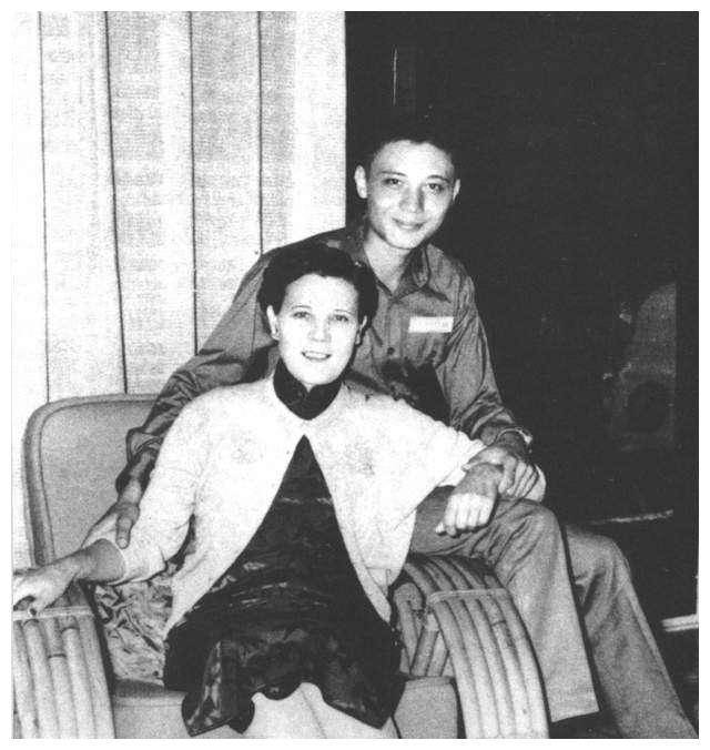 原创            蒋经国为何传位李登辉？是蒋家后继无人，还是中了别人的圈套？