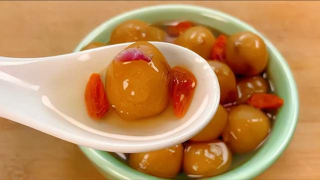 原创            比红枣更厉害的造血菜，女人这样吃，气血足了，脸色红润更年轻了