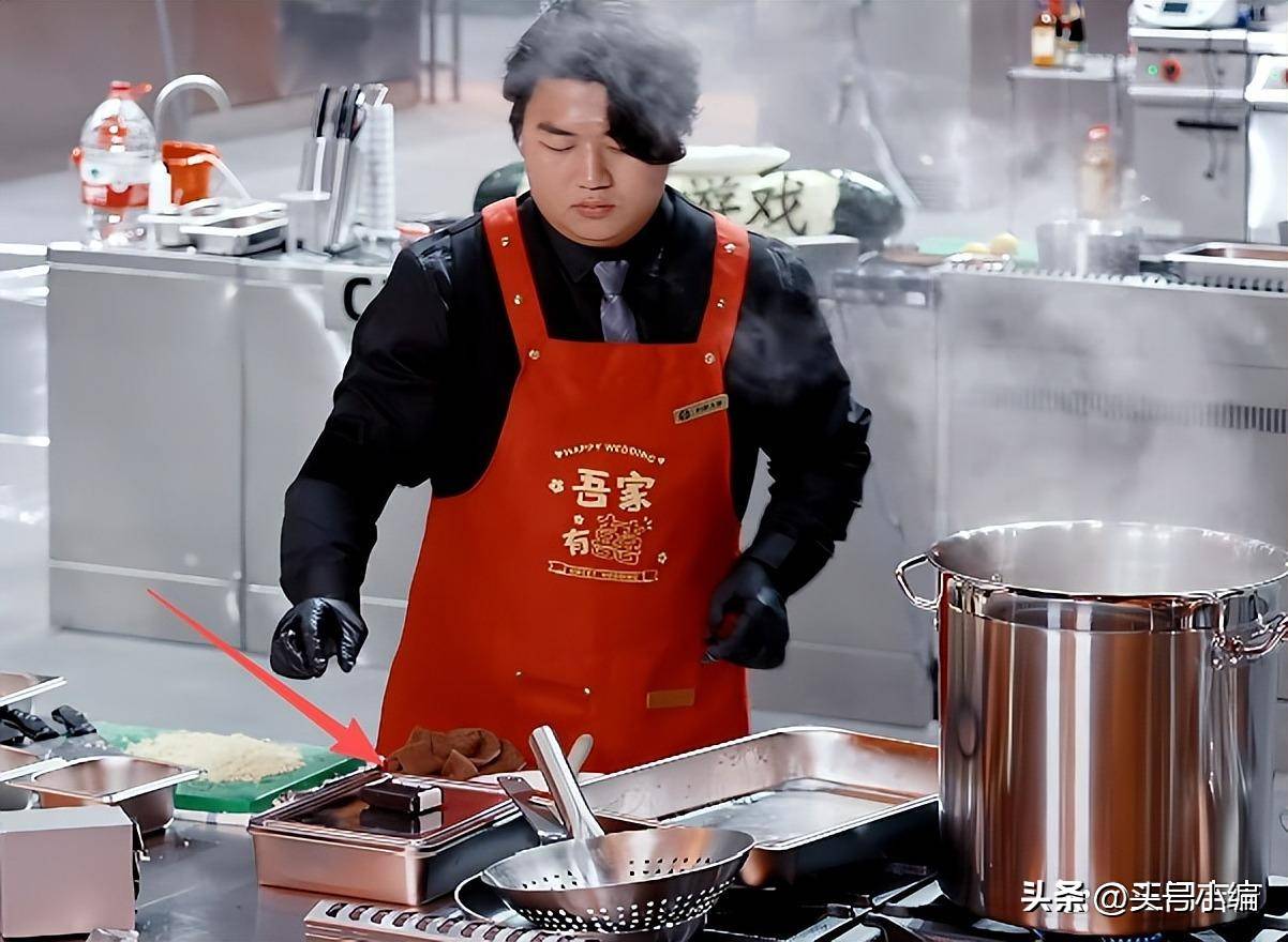 原创            百厨大战，岳云鹏淘汰全红婵哥哥引发争议，社交账号已变私密