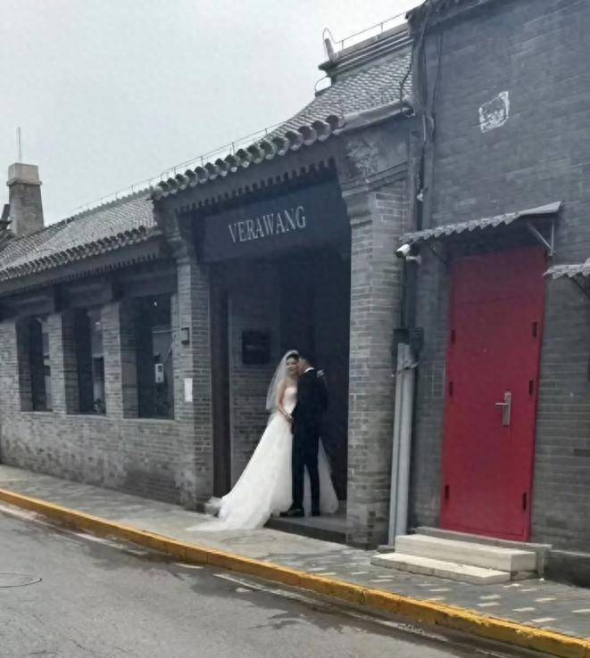 原创            要结婚了？香港坏小子要迎娶椰汁女神，曾曝女方有3个孩子