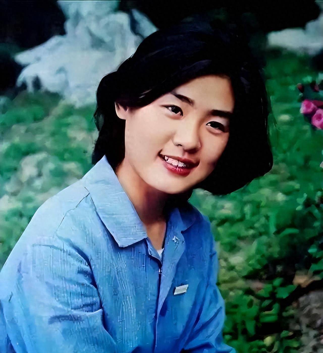 原创            丛珊：外国生完孩子就与丈夫离婚，回国后二嫁导演萧峰，如今如何