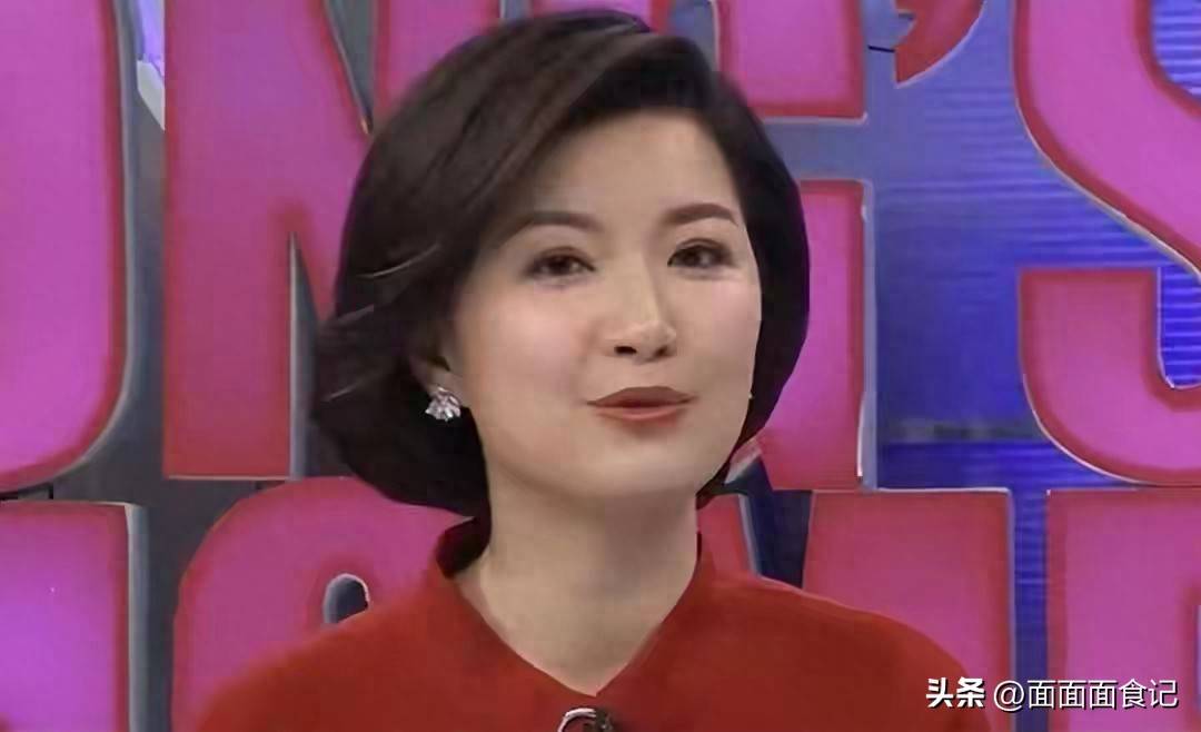 原创            被吊销主持人证，选择转到幕后的陈蓉，为何会走到如今这一步?