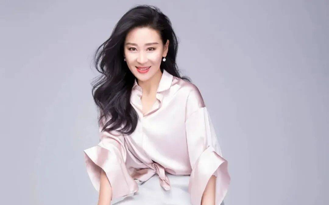 【2025.9.20】苗圃一夜间就消失？鹿晗身家？问问李宏毅的发展，他拍的戏为什么都压着不播？