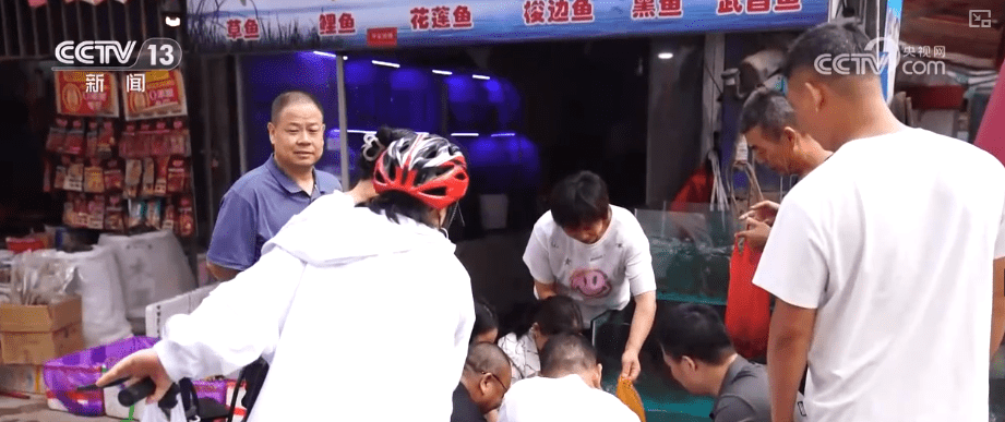 改变接力上演 产业援疆让百姓日子越过越红火 | 砥砺奋进七十载 天山南北谱华章