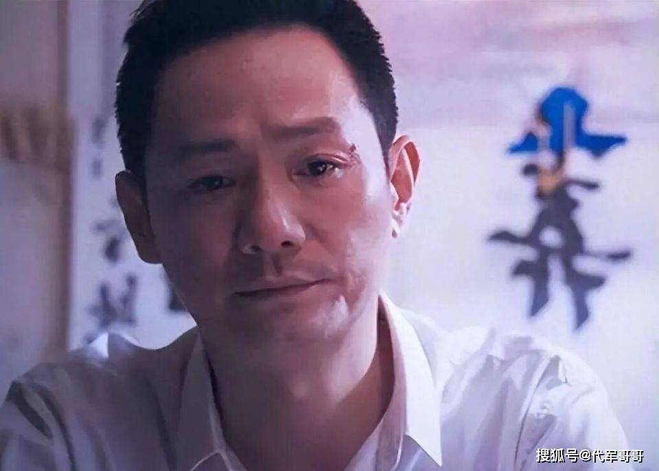 原创            16年前，在爱妻葬礼上哭到昏厥发誓永不再娶的果靖霖，如今怎样了？