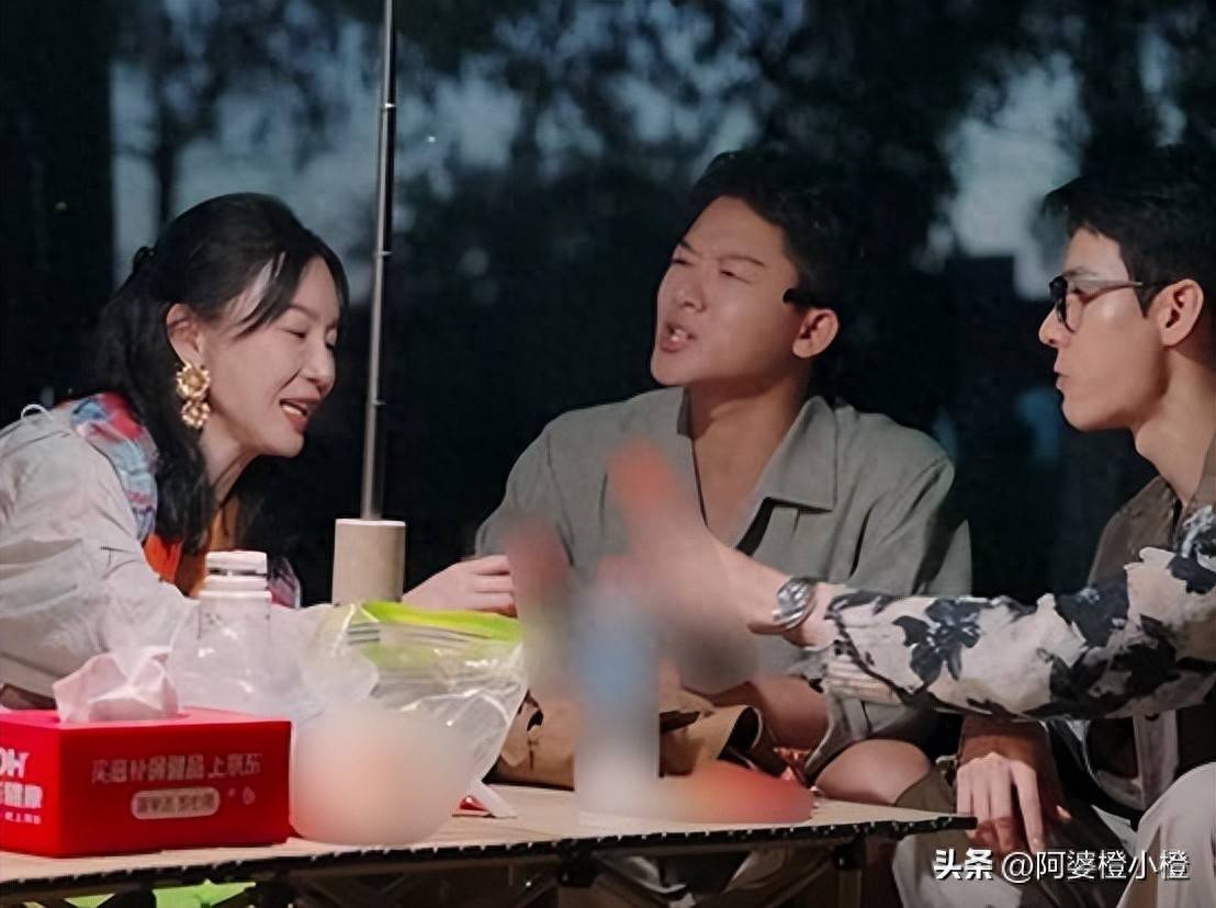 原创            一档综艺，被“一脸斑点”的李沁惊艳，整个人面相变了，惊鸿一瞥